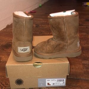 GUC size 7 toddler UGGS